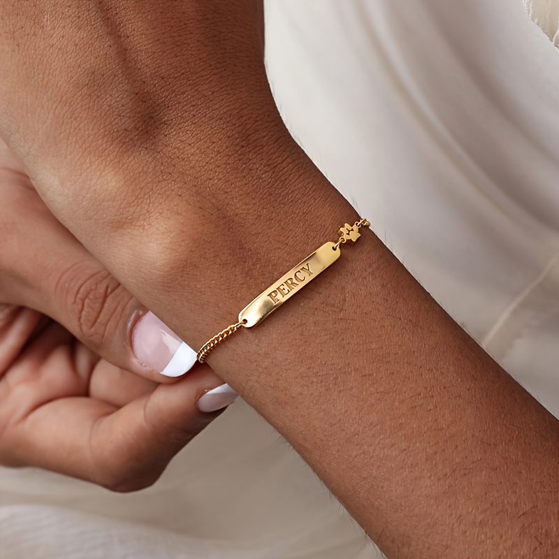 Women's Custom Engraved 18K Gold Plated Bar Name Bracelet